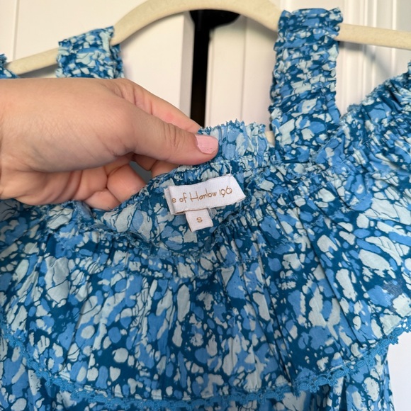 House of Harlow 1960 Blue Patterned Off-Shoulder Blouse Martine smocked - Picture 3 of 5